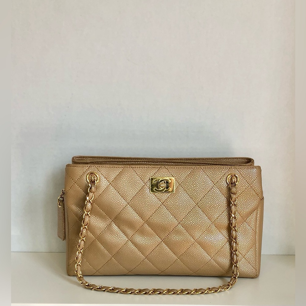 Vintage CHANEL CC Quilted Matelasse Chain Leather Turn Lock Tote Authentic COA - Picture 8 of 16